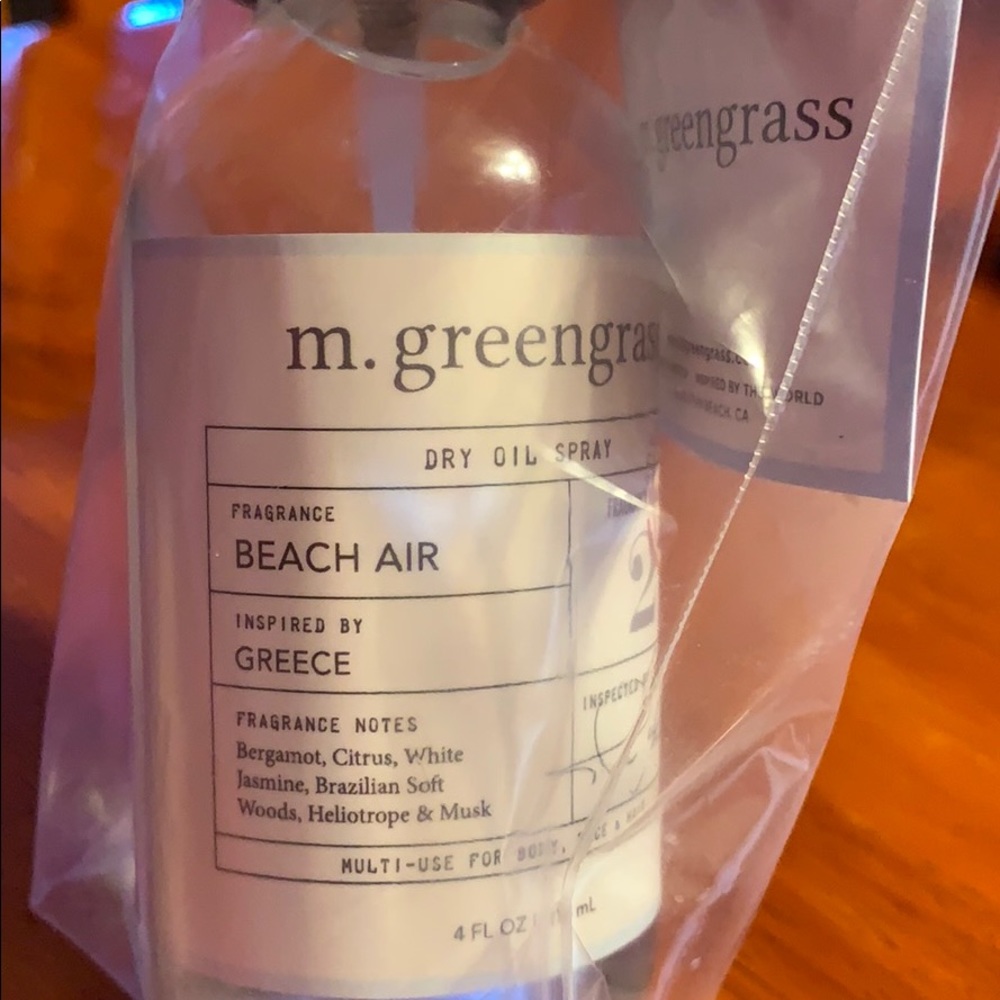 COPY - M. Greengrass Dry Oil Spray